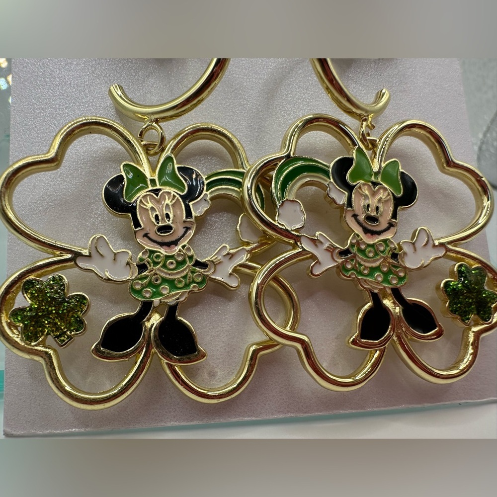 BaubleBar Disney Shamrock Minnie dangle earrings NWT - Picture 5 of 7